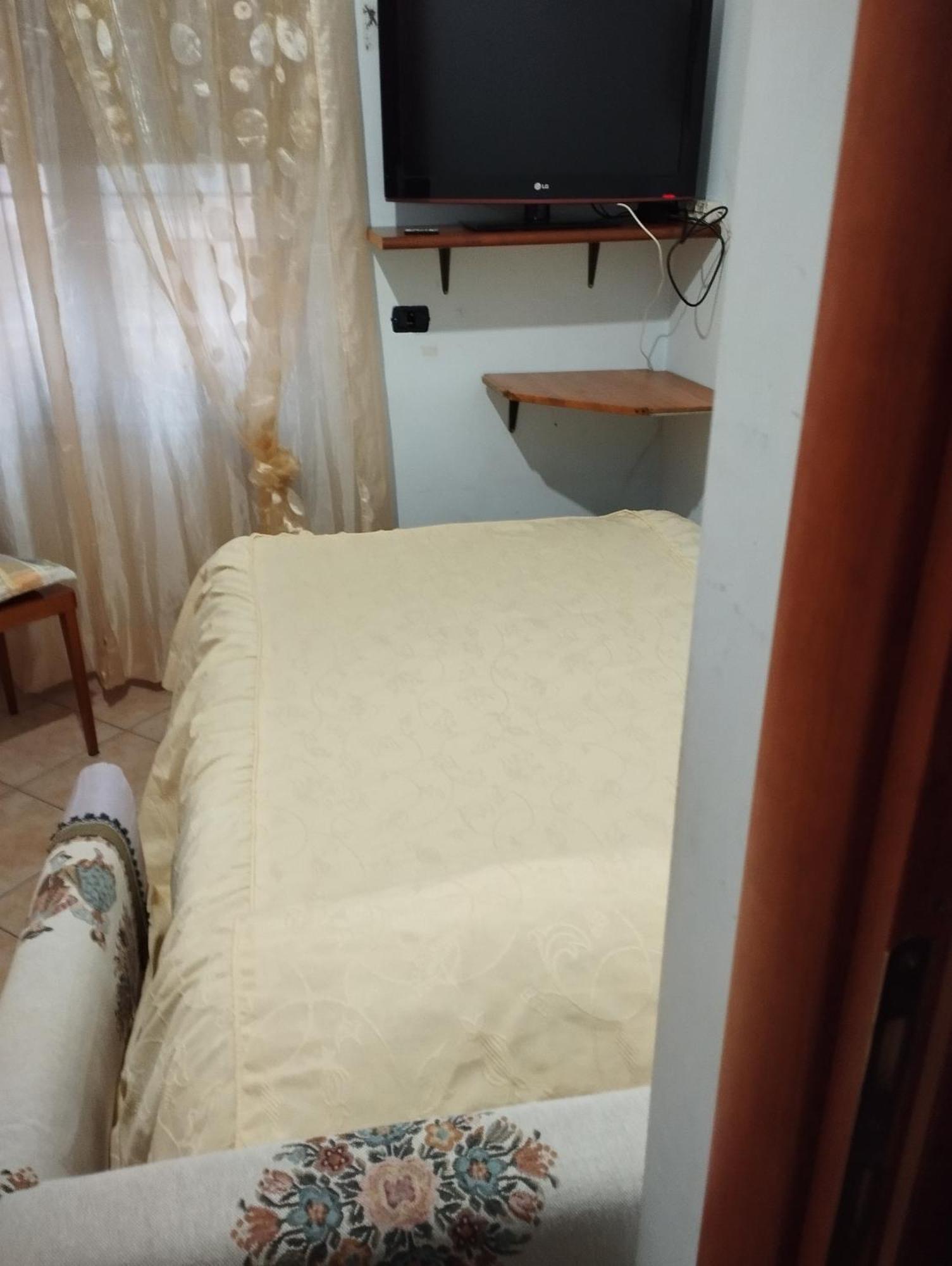 Elena House Quarto em Acomodações Particulares